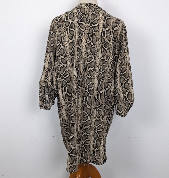 New Collection Made In Italy Snake Print Blouse Large/Extra Large - Picture 6 of 7